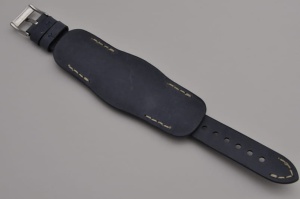 Pasek Skórzany Vintage z podkładką, Niebieski, Beżowa nić, 20mm